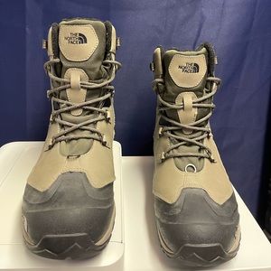 Men’s The North Face Winter Boots - 10.5